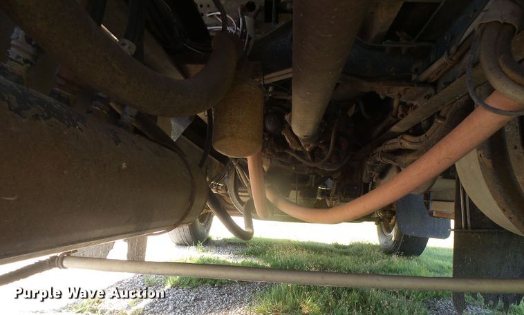 image for item DI5647 1984 Kenworth W900  semi truck