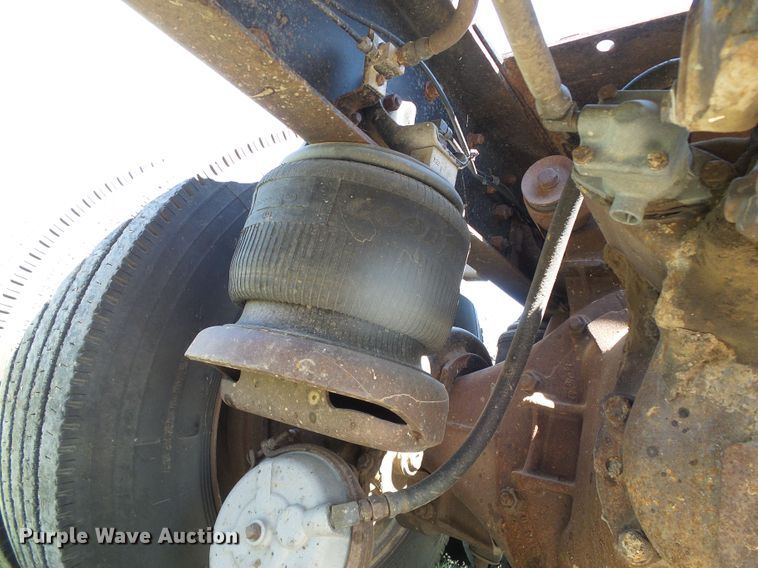 image for item DI5647 1984 Kenworth W900  semi truck