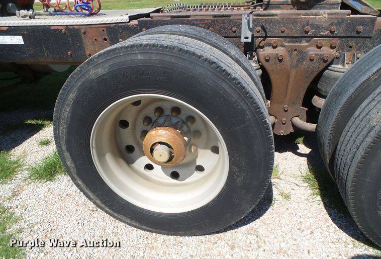 image for item DI5647 1984 Kenworth W900  semi truck