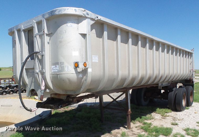 image for item DI5648 1972 Fuerhough DC527  end dump trailer