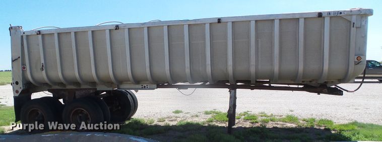 image for item DI5648 1972 Fuerhough DC527  end dump trailer