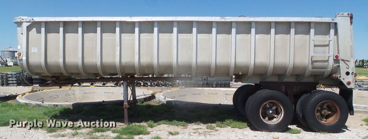 image for item DI5648 1972 Fuerhough DC527  end dump trailer