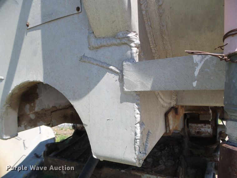 image for item DI5648 1972 Fuerhough DC527  end dump trailer