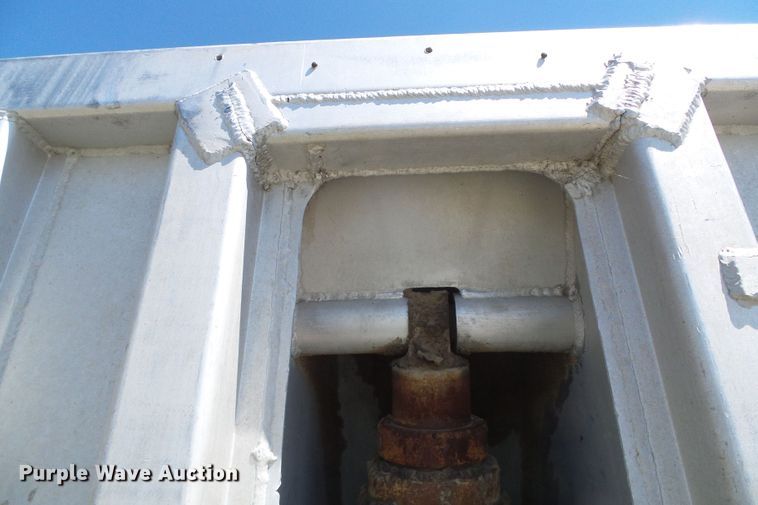 image for item DI5648 1972 Fuerhough DC527  end dump trailer