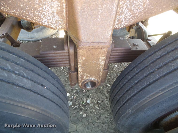 image for item DI5648 1972 Fuerhough DC527  end dump trailer