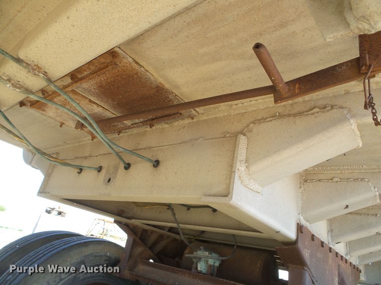 image for item DI5648 1972 Fuerhough DC527  end dump trailer