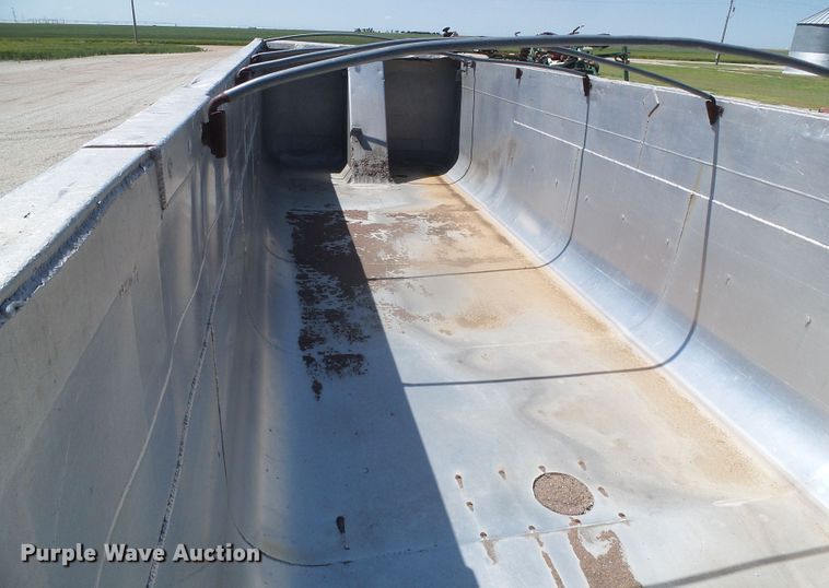 image for item DI5648 1972 Fuerhough DC527  end dump trailer