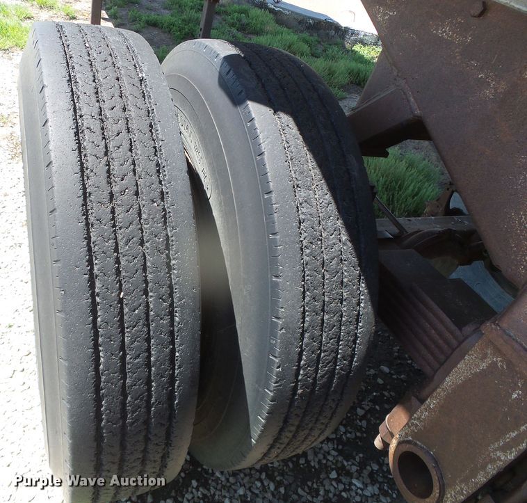 image for item DI5648 1972 Fuerhough DC527  end dump trailer