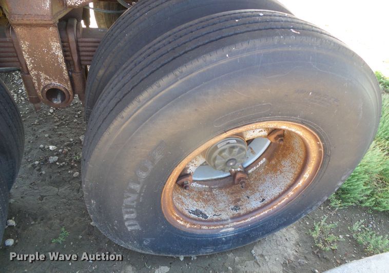 image for item DI5648 1972 Fuerhough DC527  end dump trailer