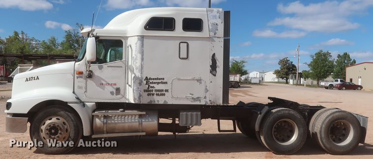 image for item DJ1886 2002 International 9200i  semi truck