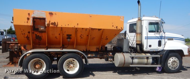 image for item DJ1914 1997 Mack CH613  spreader truck