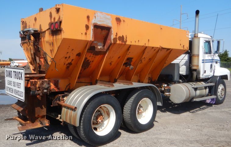 image for item DJ1914 1997 Mack CH613  spreader truck