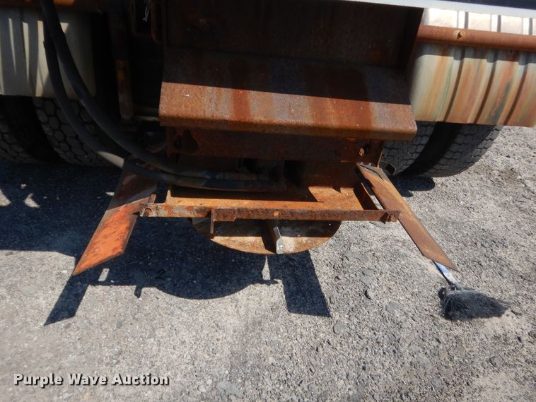 image for item DJ1914 1997 Mack CH613  spreader truck