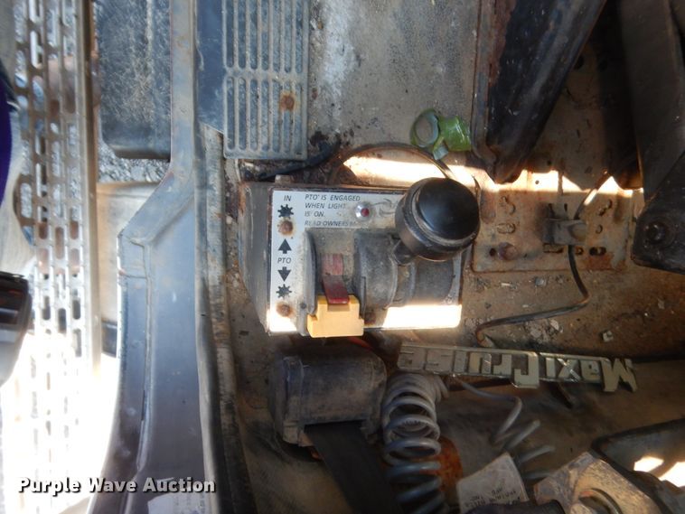 image for item DJ1914 1997 Mack CH613  spreader truck