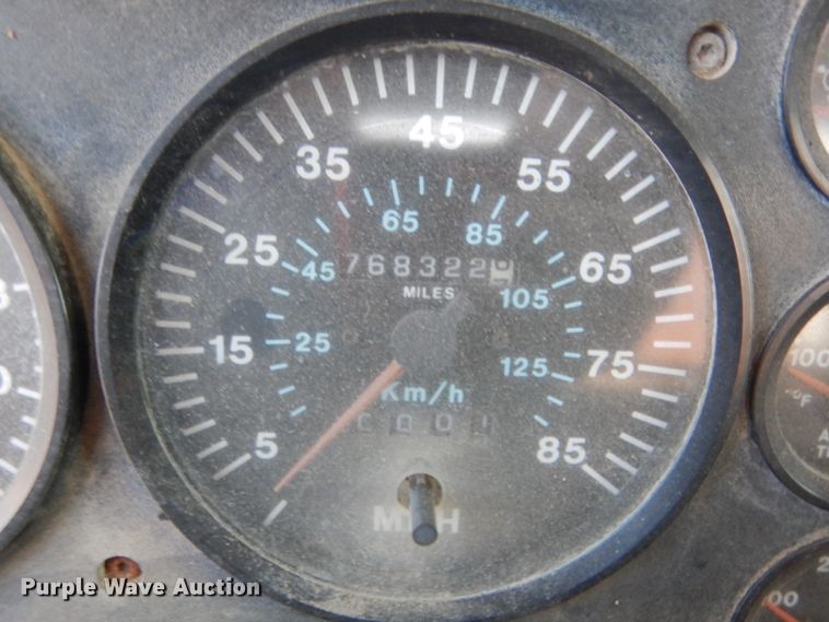 image for item DJ1914 1997 Mack CH613  spreader truck