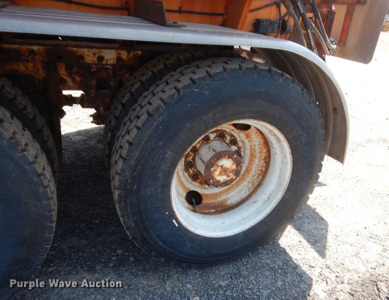 image for item DJ1914 1997 Mack CH613  spreader truck