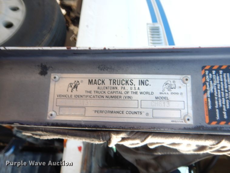 image for item DJ1914 1997 Mack CH613  spreader truck