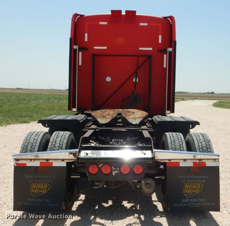 image for item DJ8849 2007 Kenworth T600  semi truck