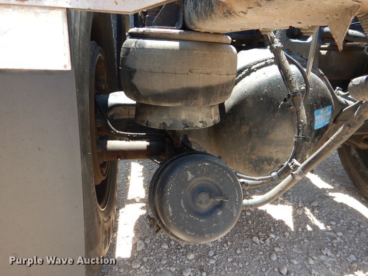 image for item DJ8849 2007 Kenworth T600  semi truck