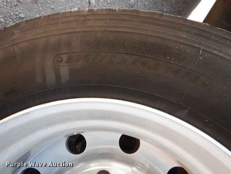 image for item DJ8849 2007 Kenworth T600  semi truck