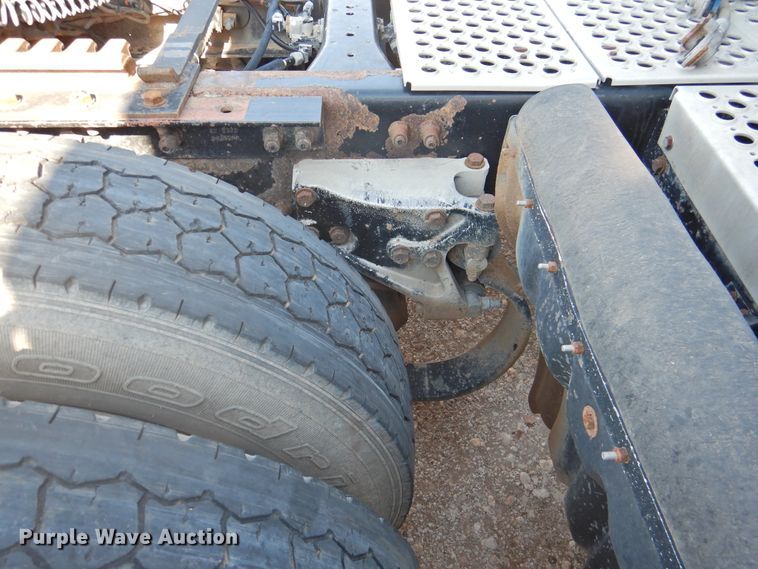 image for item DK2243 2008 Kenworth T600  semi truck