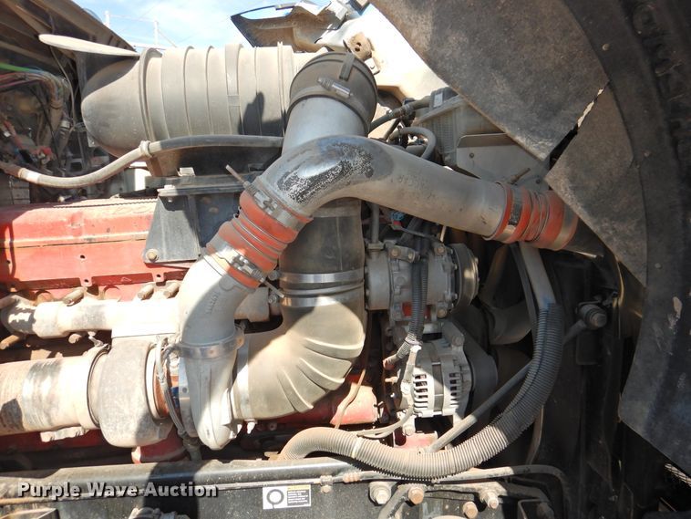 image for item DK2243 2008 Kenworth T600  semi truck