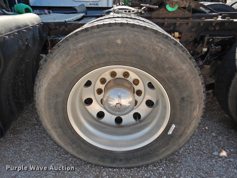 image for item DK2243 2008 Kenworth T600  semi truck