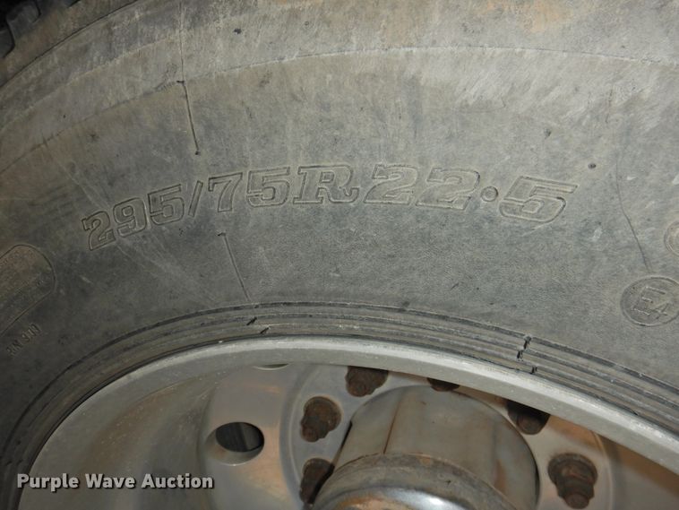 image for item DK2243 2008 Kenworth T600  semi truck