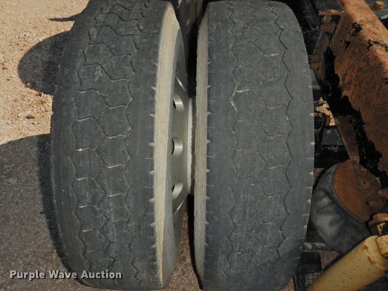 image for item DK2243 2008 Kenworth T600  semi truck