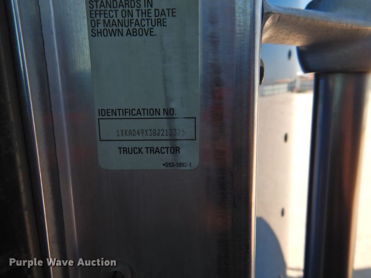 image for item DK2243 2008 Kenworth T600  semi truck