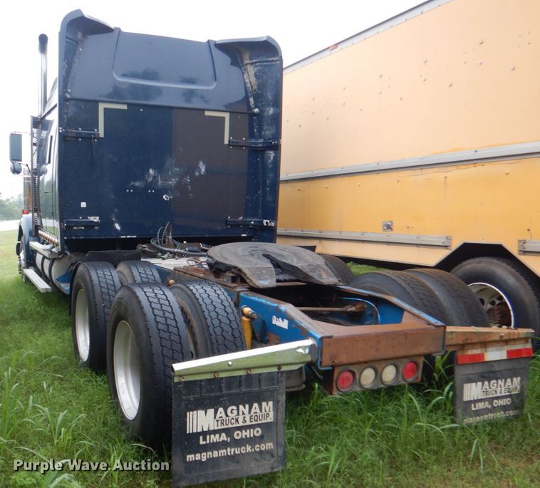 image for item DK5690 2008 Western Star 4900FA  semi truck