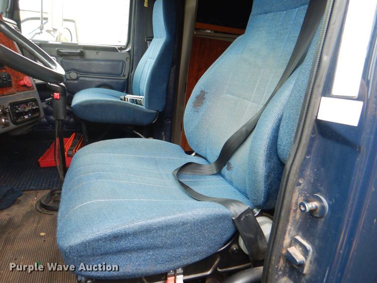 image for item DK5690 2008 Western Star 4900FA  semi truck