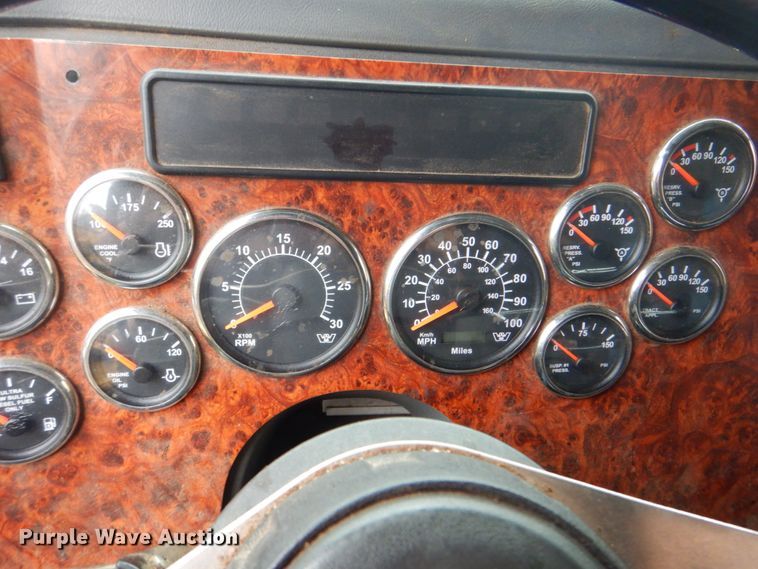 image for item DK5690 2008 Western Star 4900FA  semi truck