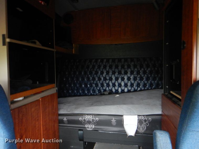 image for item DK5690 2008 Western Star 4900FA  semi truck