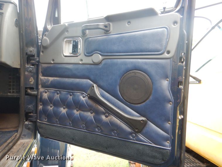 image for item DK5690 2008 Western Star 4900FA  semi truck