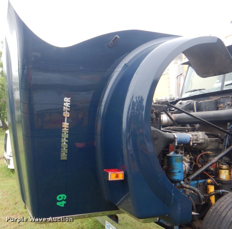 image for item DK5690 2008 Western Star 4900FA  semi truck