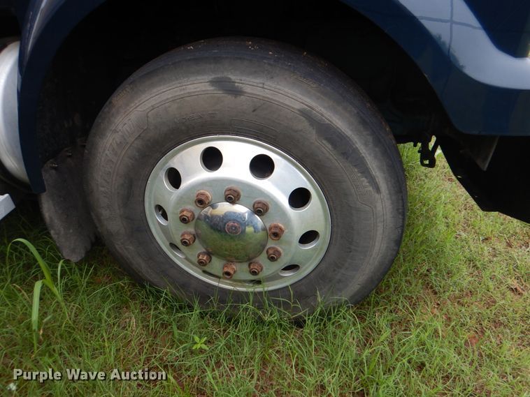 image for item DK5690 2008 Western Star 4900FA  semi truck