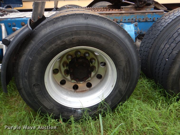 image for item DK5690 2008 Western Star 4900FA  semi truck