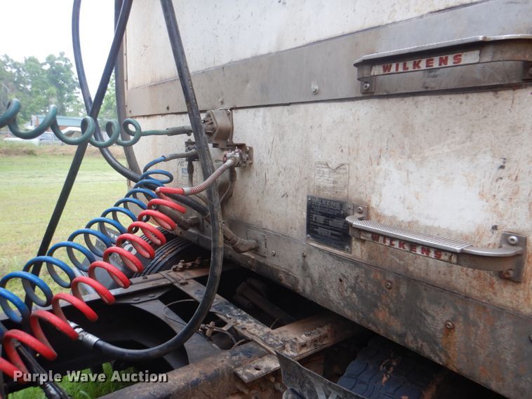 image for item DK5691 2000 Wilkens OK2LA22PCOSG  walking floor trailer