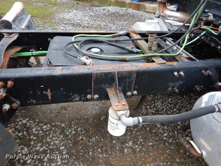 image for item DK5693 2007 Freightliner Columbia 120  semi truck