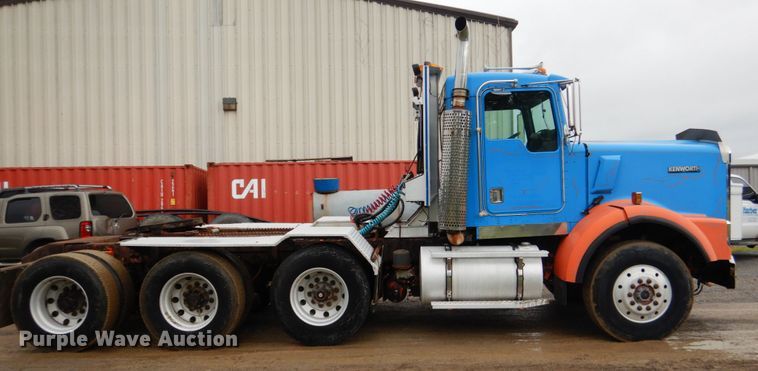 image for item DK5696 1998 Kenworth T800  semi truck