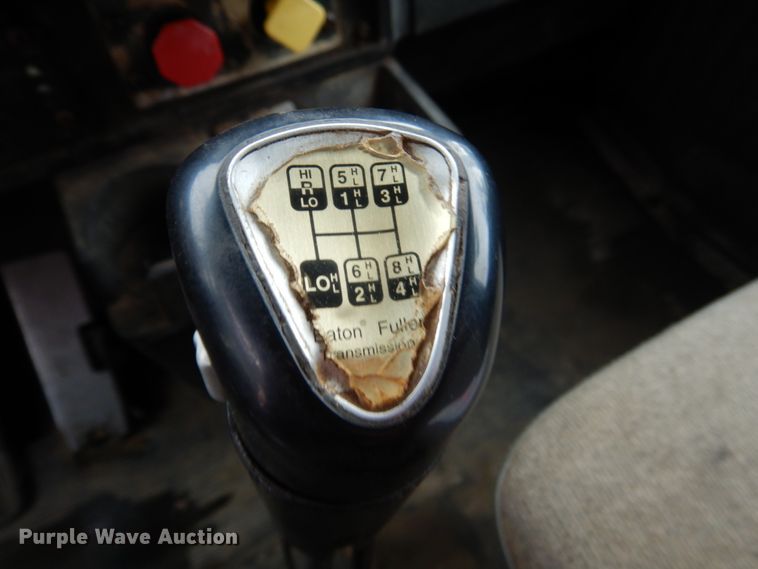 image for item DK5696 1998 Kenworth T800  semi truck