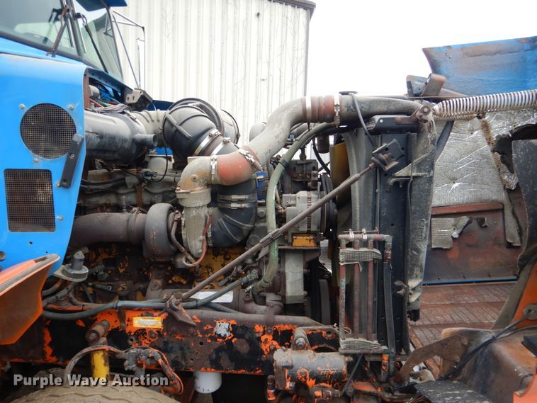 image for item DK5696 1998 Kenworth T800  semi truck