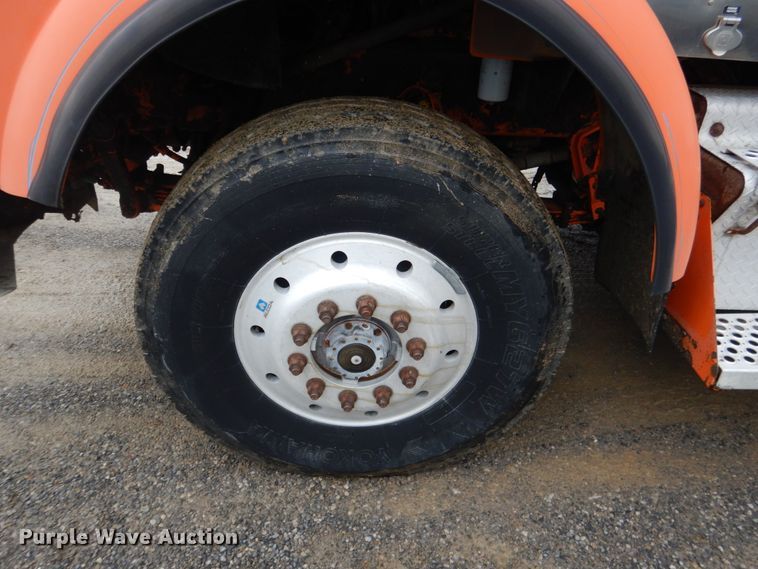 image for item DK5696 1998 Kenworth T800  semi truck