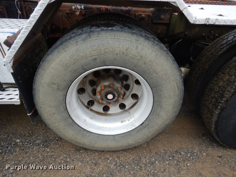 image for item DK5696 1998 Kenworth T800  semi truck