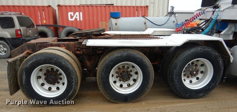 image for item DK5696 1998 Kenworth T800  semi truck