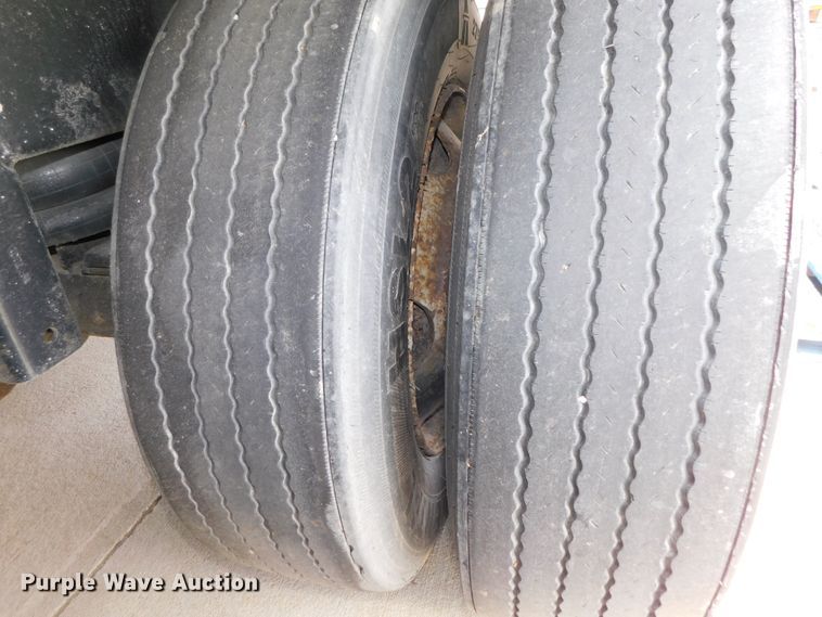 image for item DK8546 1996 Great Dane 74111JWA-53  dry van trailer