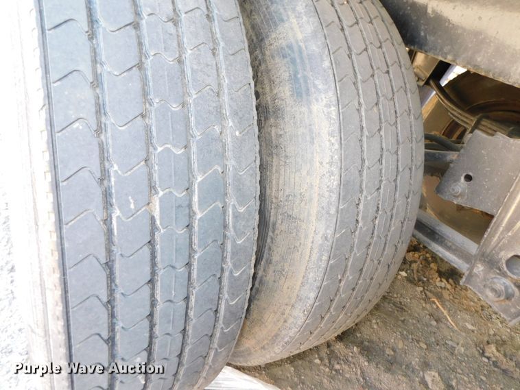 image for item DK8548 2000 Monon MA3-00-ST-53W  dry van trailer