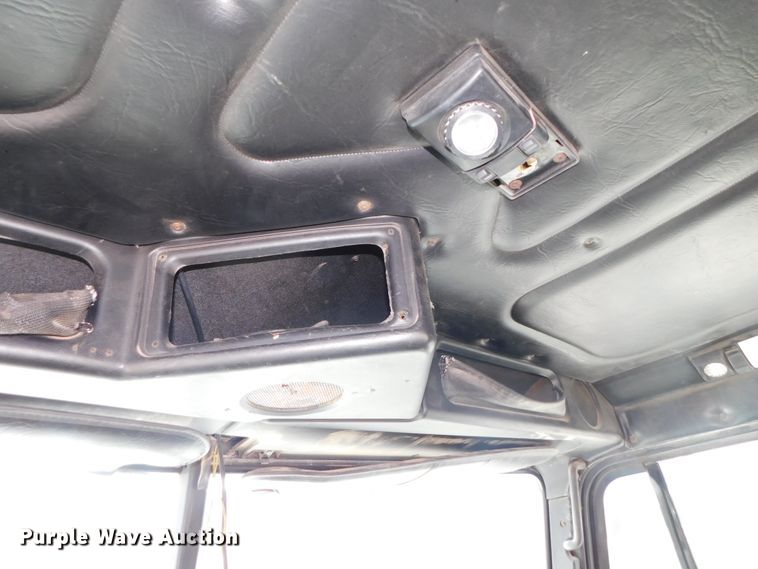 image for item DK8551 1997 Freightliner FLD120  semi truck