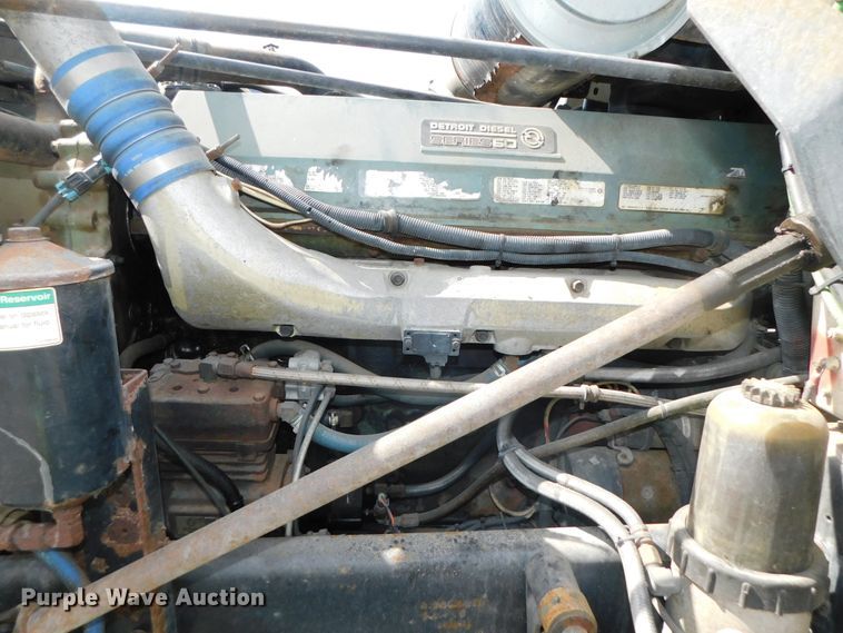 image for item DK8551 1997 Freightliner FLD120  semi truck